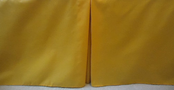 Solid Gold yellow Crib Skirt Tailored, Box Pleat. baby Cribs. Fits Toddler's Bed. 4 Sided box Pleat . Free Shipping. Size 10