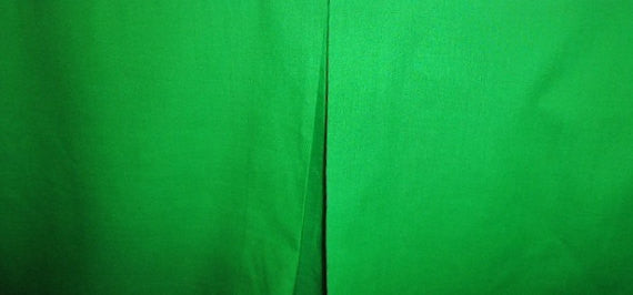 Solid Kelly Green Crib Skirt Tailored, Box Pleat. baby beds. Fits Toddler's Bed. 4 Sided box Pleat . Free Shipping. Size 10